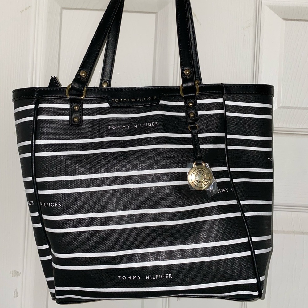 Tommy Hilfiger purse